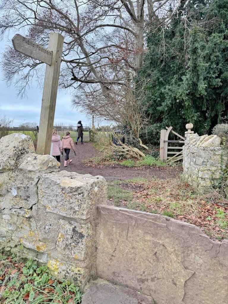 Firehouse to Burton Pynsent monument footpath