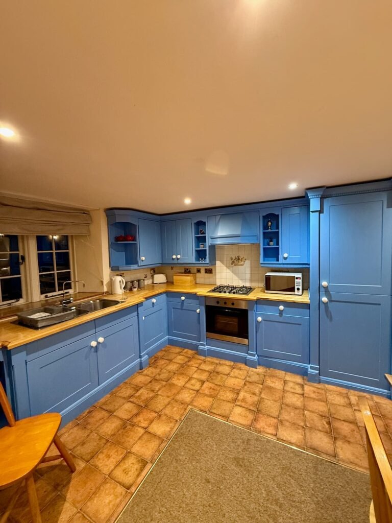 Kitchen in Orchardleigh House cottage