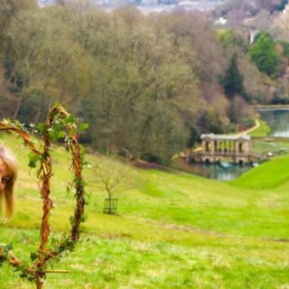 Queens Arms Corton Denham Ridge pub walk 1.9 miles