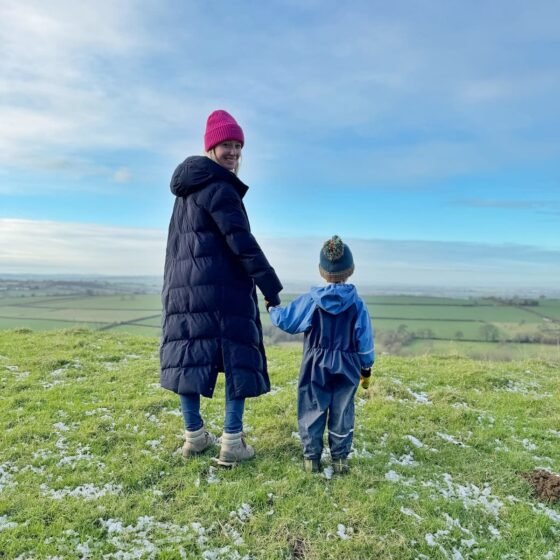 Queens Arms Corton Denham Ridge pub walk 1.9 miles