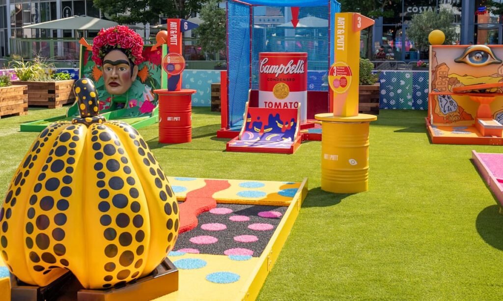 Mini golf, Clarks Village