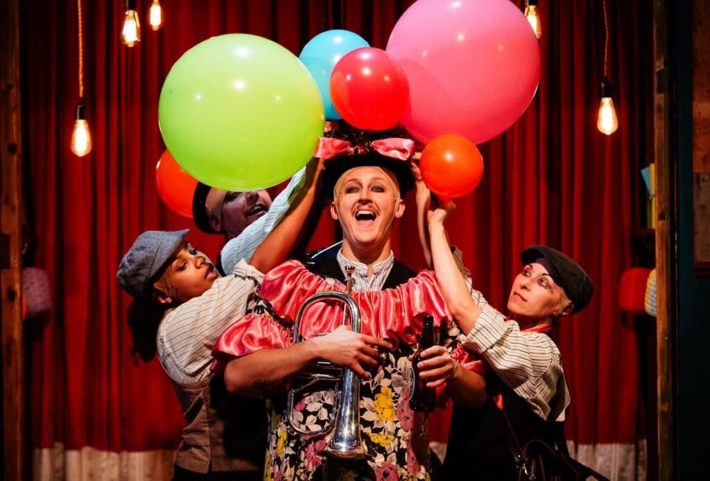 A child's Christmas in Wales - Lucky Chance Frome